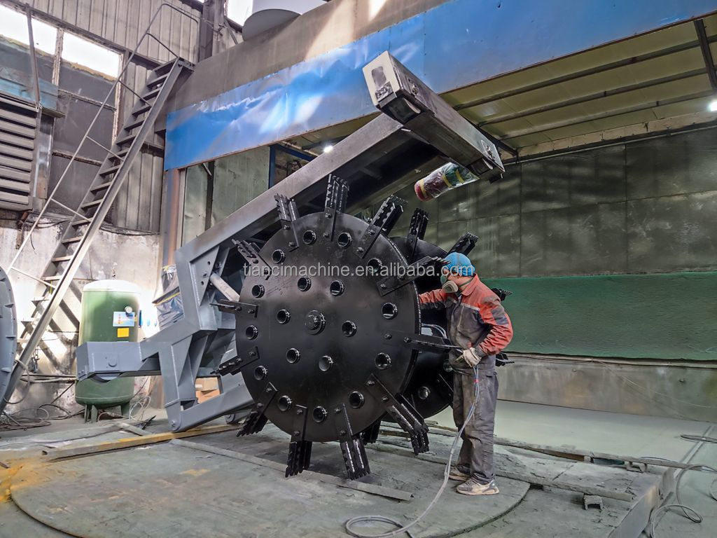 Loại bánh xe phân bón Turner phân bón hữu cơ Máy phân bón lên men Với hoạt động đơn giản