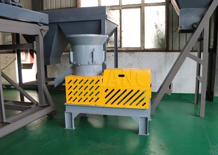 Dây chuyền sản xuất hạt hình bầu dục, dây chuyền tạo hạt bằng máy ép khuôn phẳng cho sản xuất quy mô lớn