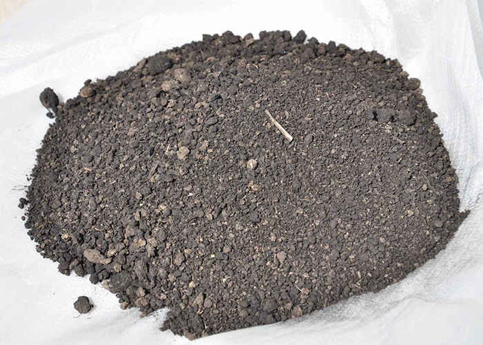 Máy ủ phân hữu cơ kiểu bò đất để ủ hiếu khí đống trên mặt đất