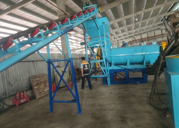 ISO9001 Chicken Manure Pellet Machine Lưới sản xuất phân bón để sản xuất hạt