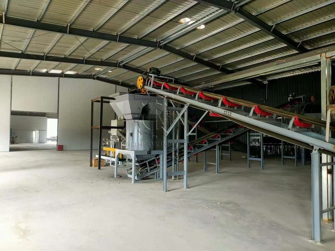 Chiếc máy sản xuất phân bón hữu cơ trong phân bón